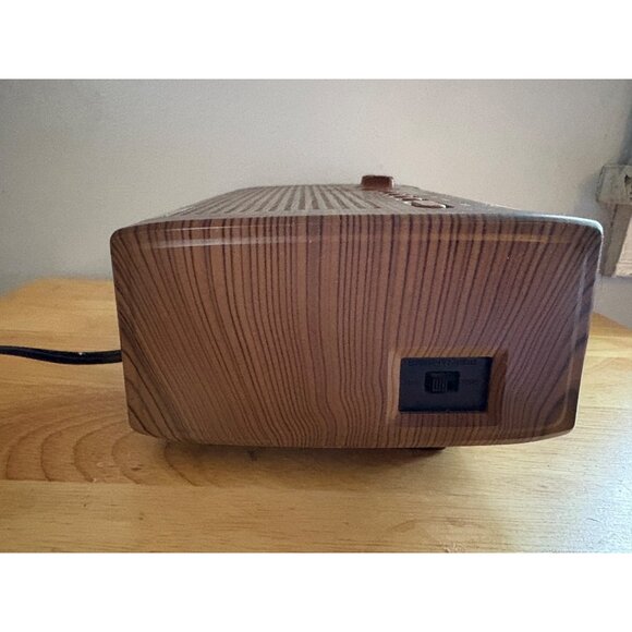 Vintage Panasonic Wood Grain AM/FM Alarm Clock Radio Model RC-75 TESTED - Picture 5 of 10